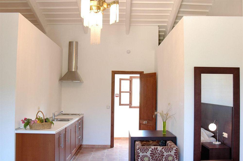 Loftotel Canet เอสปอร์เลส ภายนอก รูปภาพ