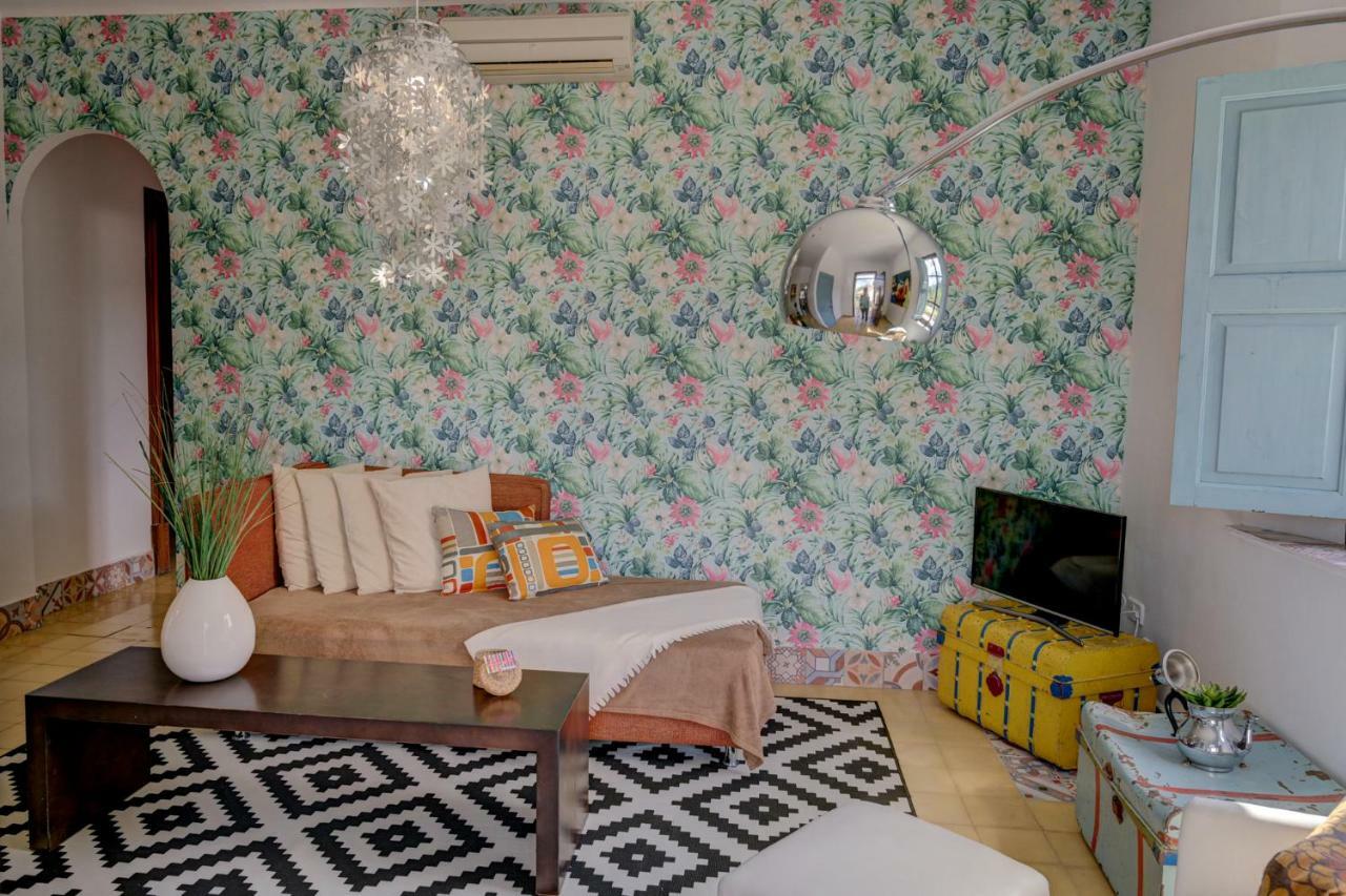 Loftotel Canet เอสปอร์เลส ห้อง รูปภาพ